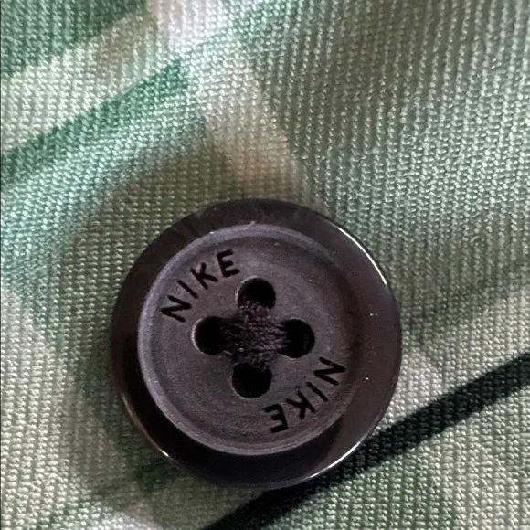 Nike Dri-Fit Men's Green Checkered Shorts - Picture 5 of 6